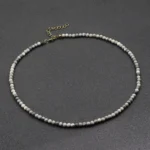 Collier en perle pour homme, pierres blanches-grises de 4 mm